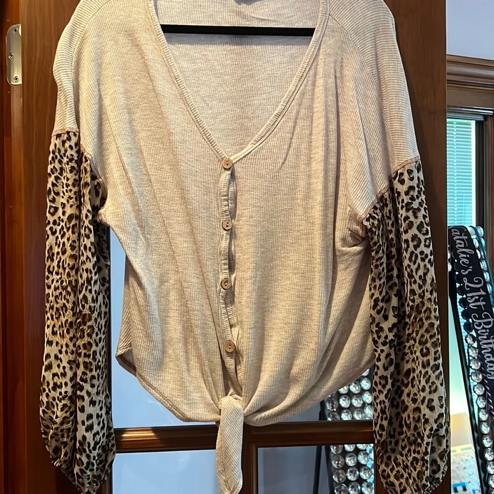 Cardigan - Picture 1 of 2